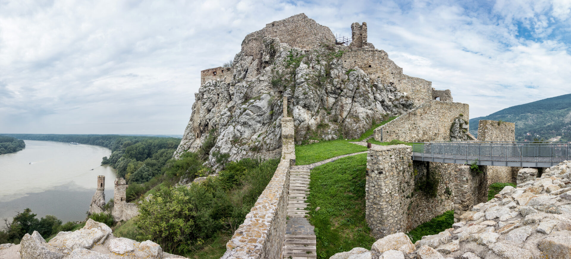 Devin castle