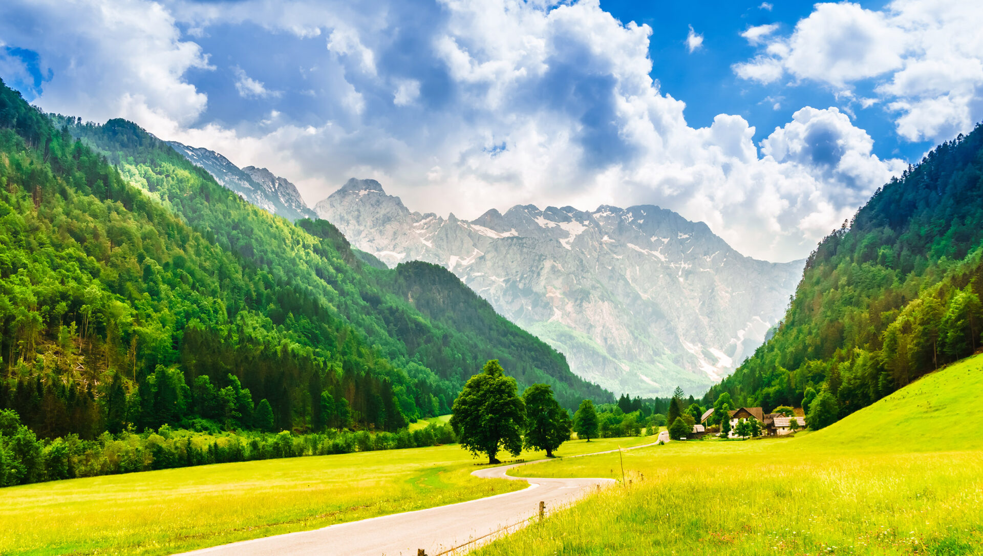 Logar vallei gezien vanaf de Solčava Panoramic Road