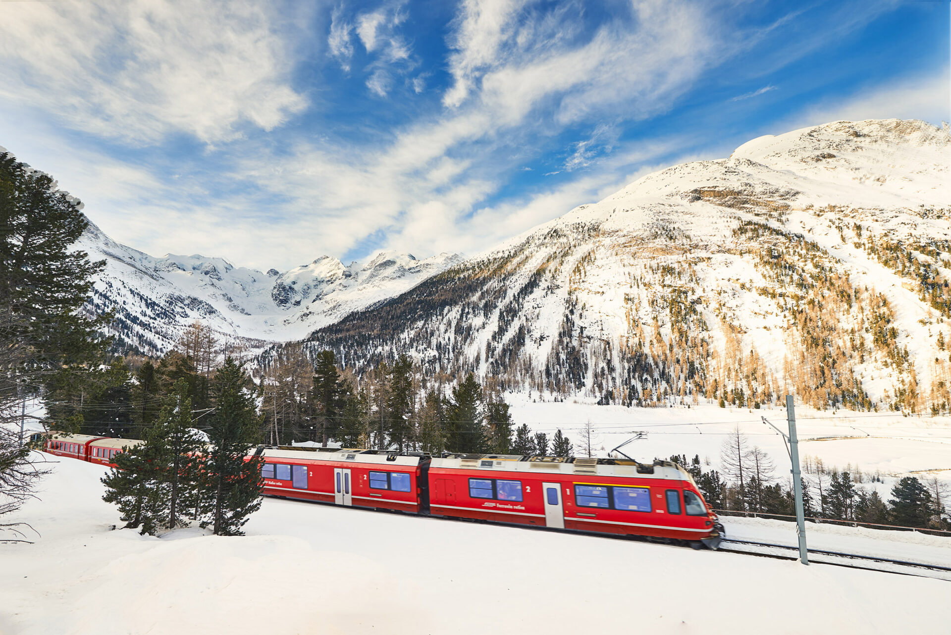 Trein over het Berninamassief